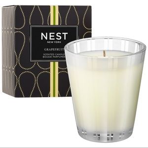 NEST New York Grapefruit Scented Candle 8.1oz